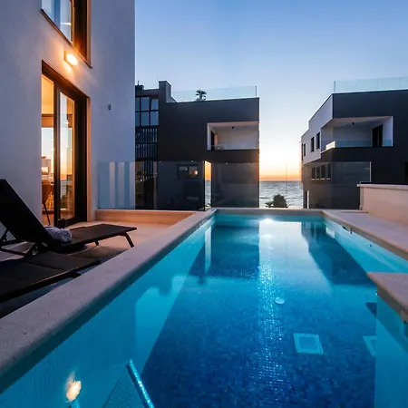 Crystal Ii * Sukošan