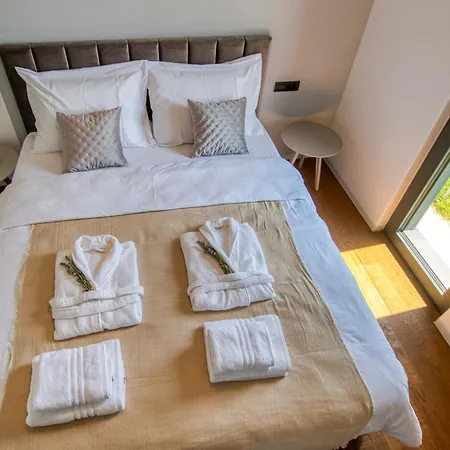 Apartment Crystal Ii Sukosan